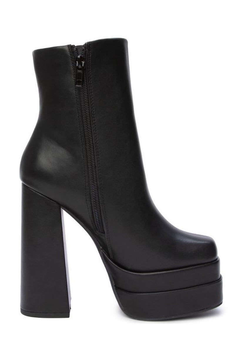 Lau Chunky Heel Boots